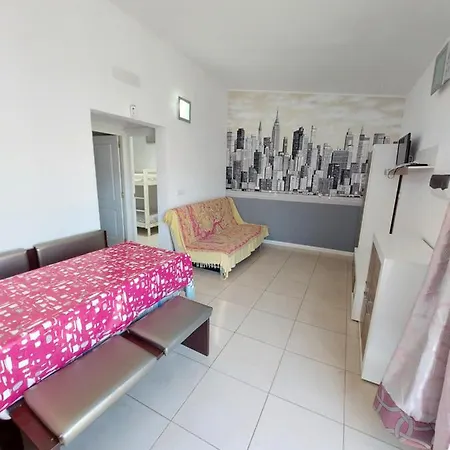 Charlotte Up Apartment Arona (Tenerife)